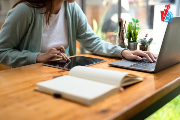 Sự khác biệt giữa học từ xa và học truyền thống