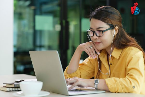Đại học từ xa cho người đi làm là gì?