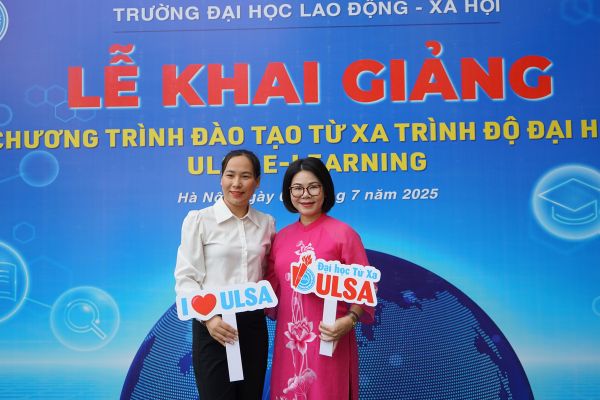 Học viên khối ngành Công tác xã hội