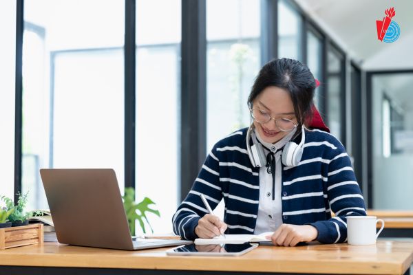 Đào tạo từ xa - Học tập linh hoạt, phù hợp với người bận rộn