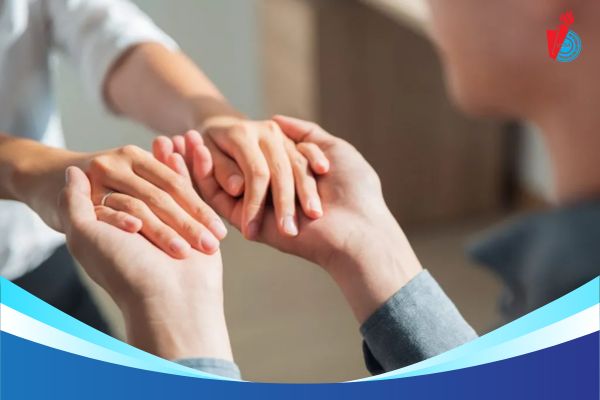 Tìm hiểu thông tin: Có phải học ngành Công tác xã hội chỉ đi làm từ thiện?