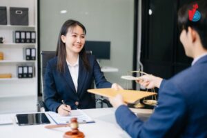 luat kinh te làm cong viec gi