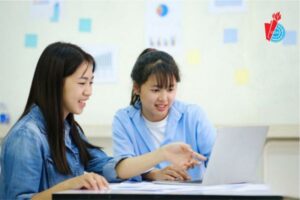 nganh ngon ngu anh ra truong lam gi