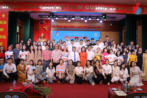 le khai giang he dao tao tu xa truong dai hoc lao dong xa hoi