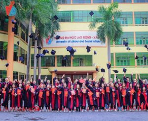 dai-hoc-lao-dong-xa-hoi-he-tu-xa